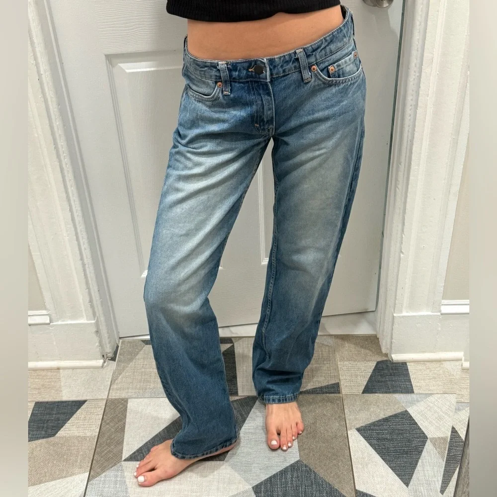 Weekday Jeans - Picture 1 of 6